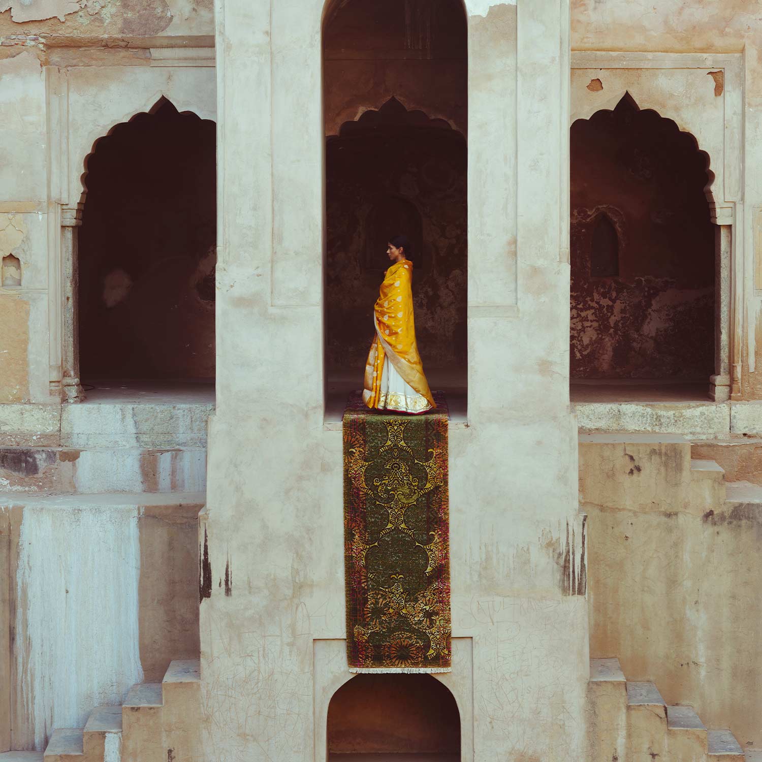 Citrine lattice Hand Knotted Woollen And Viscose Runner Rug