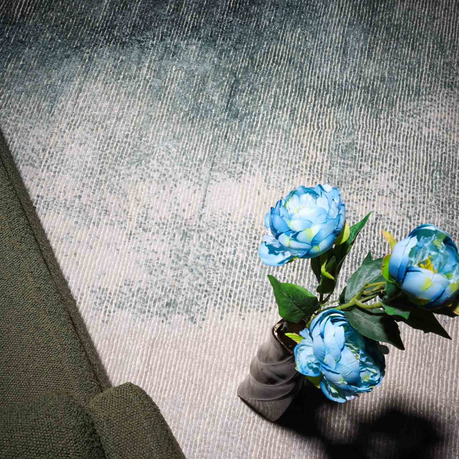 Brezza Hand Knotted Woollen And Jute Rug