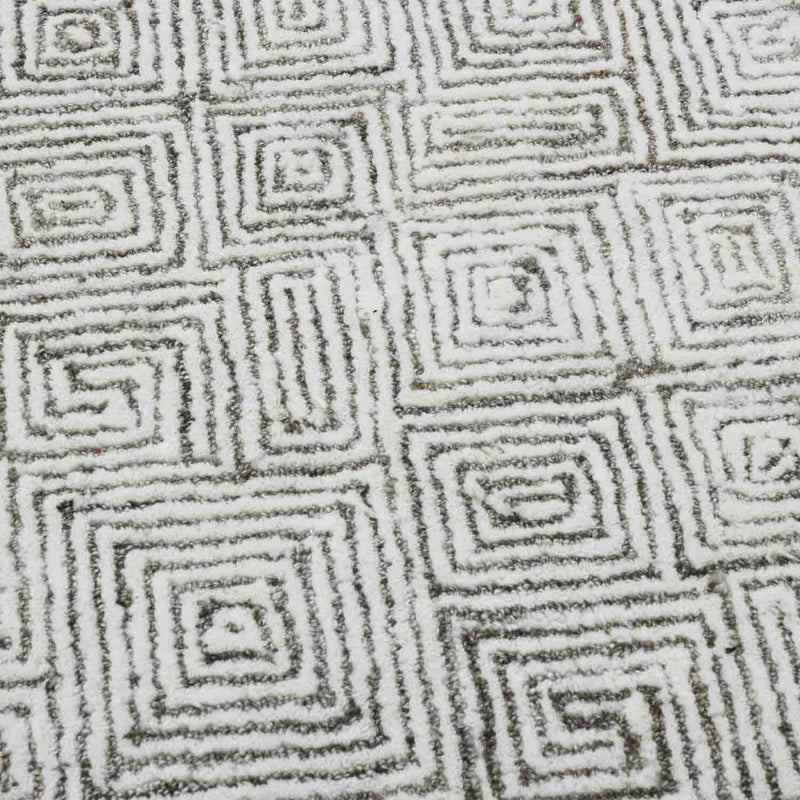 Silverstate Hand Tufted Polyester Rug