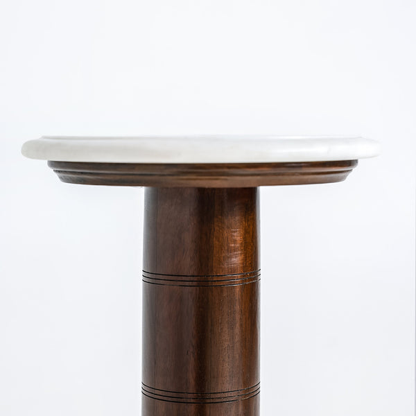 Monolith Peg Table