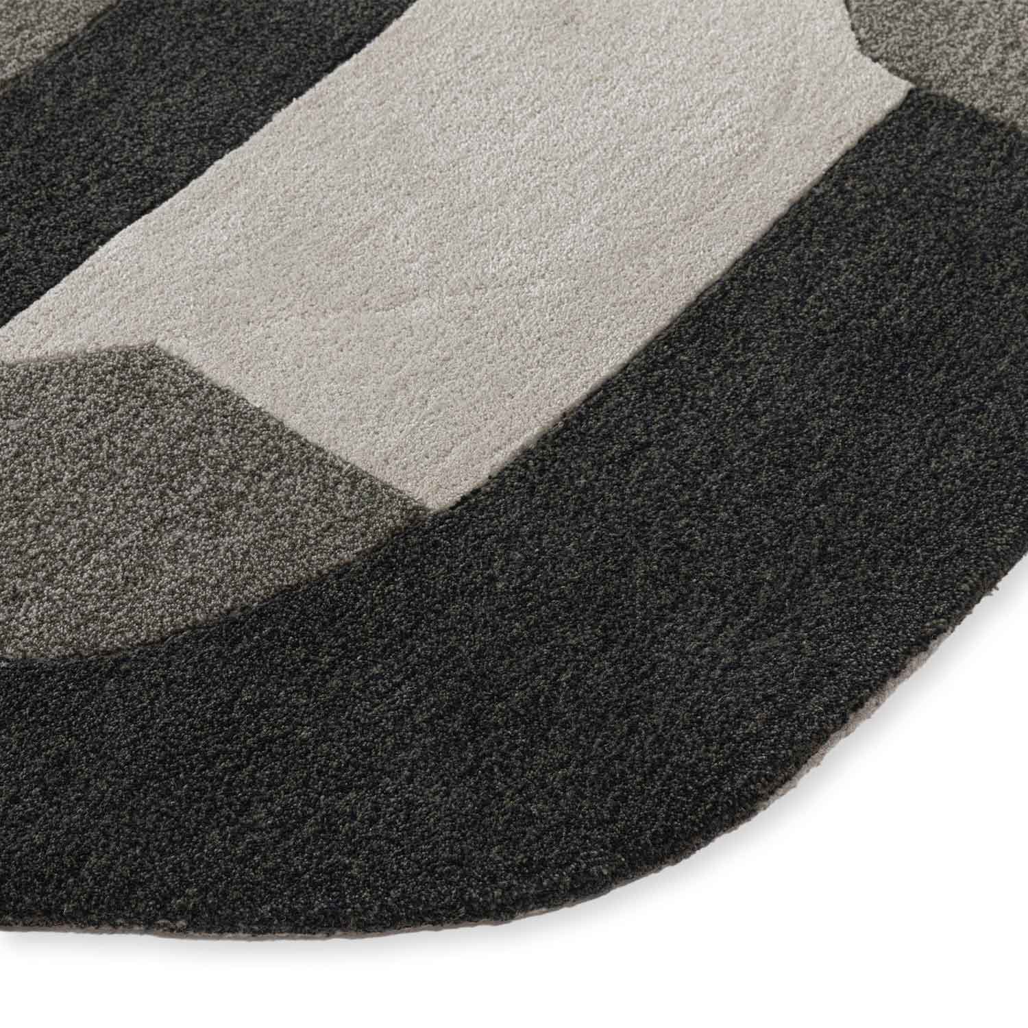 Pitthu Hand Tufted Woollen And Viscose Rug