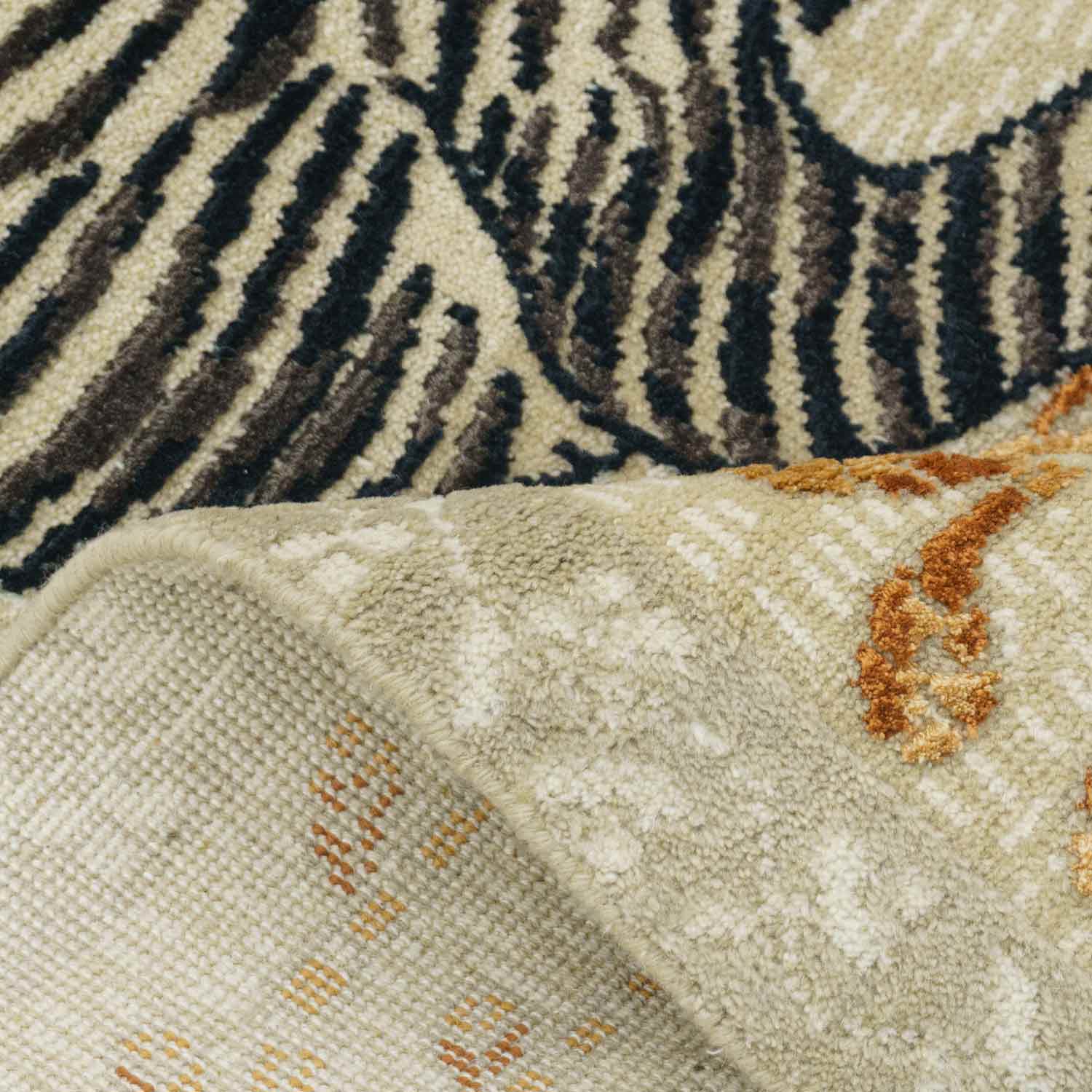 Vyaghra Hand Knotted Woollen And Viscose Rug