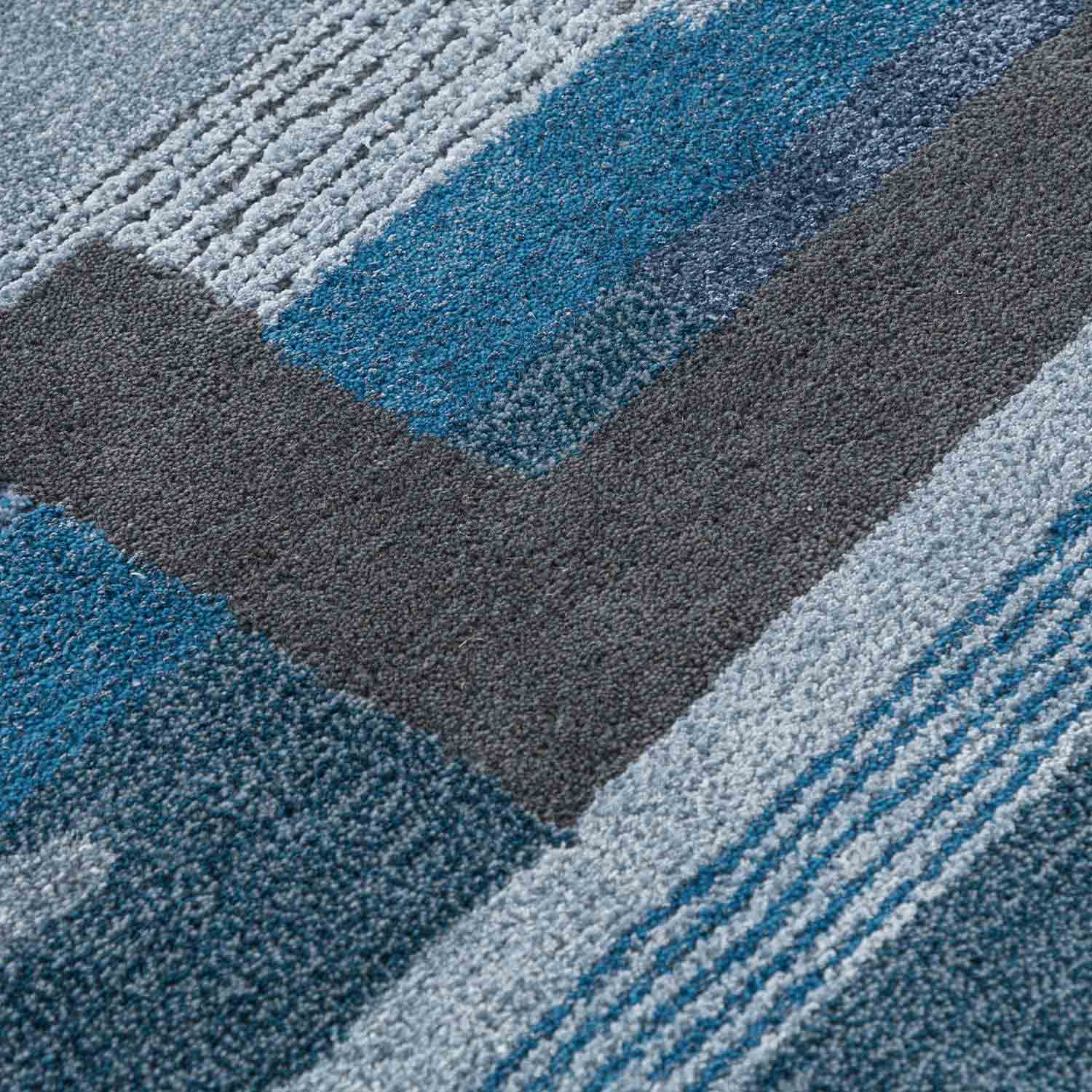 Zosar Hand Tufted Woollen And Viscose Rug