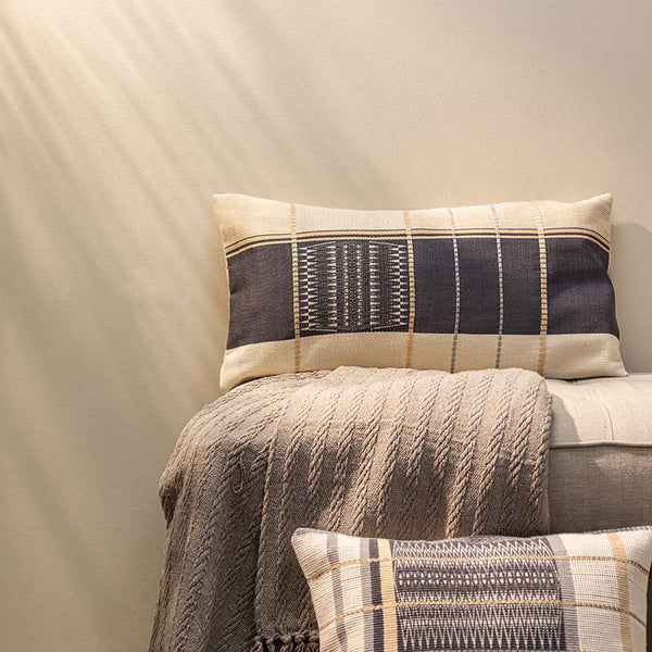 Luhevi  Hand Woven Lumbar Cushion Cover