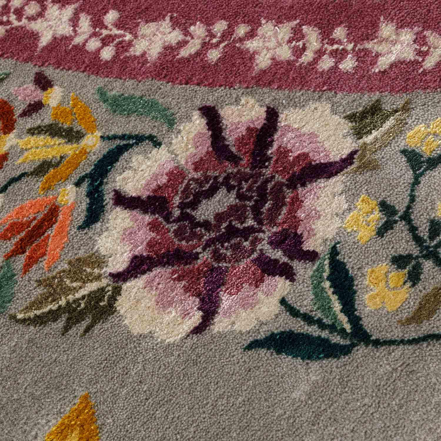 Feraghan Hand Knotted Woollen And Silk Rug By Ashdeen