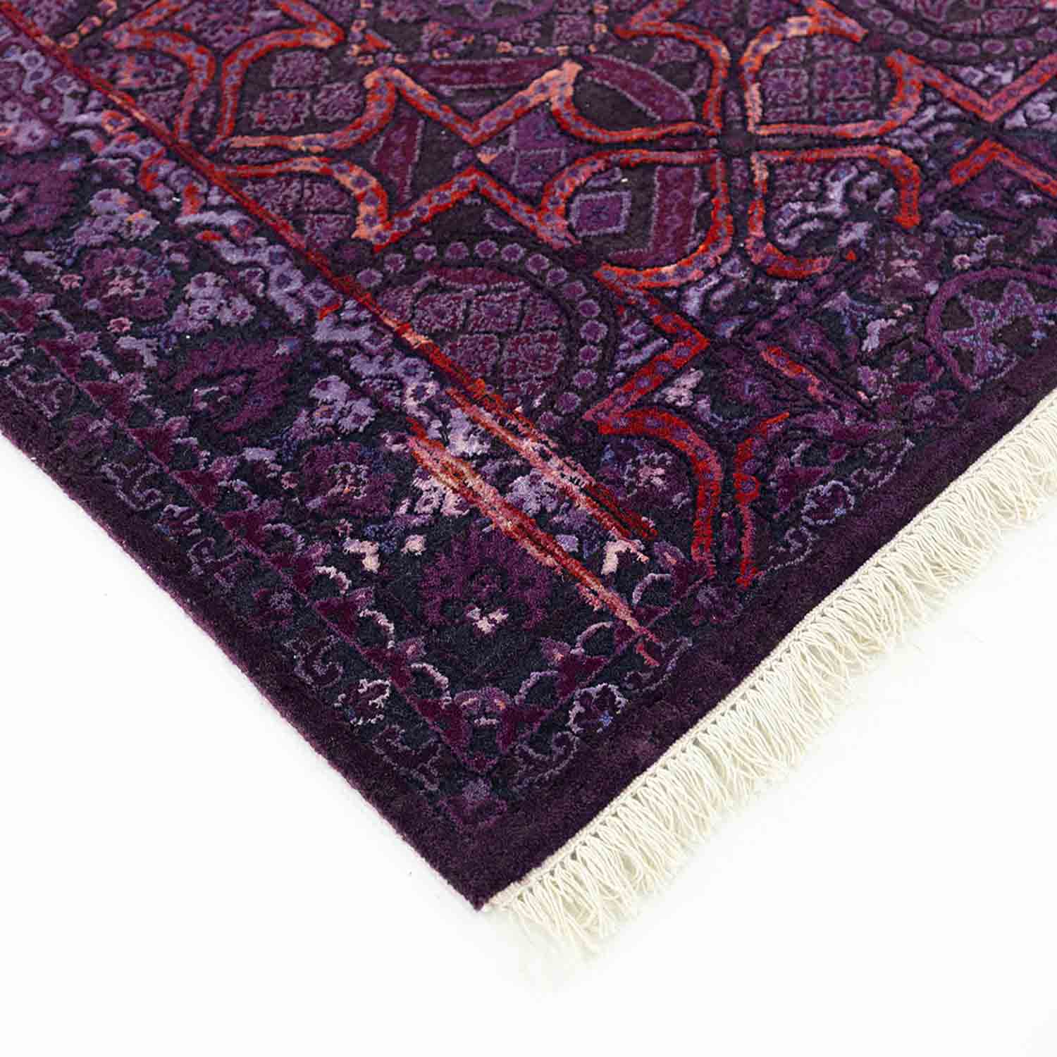Amethyst Floral Hand Knotted Woollen And Viscose Rug