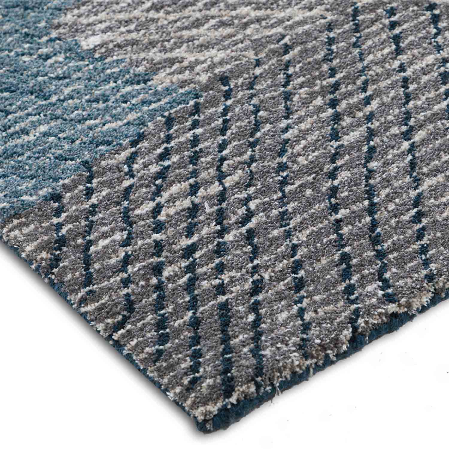 Hibbah Hand Tufted Woollen And Viscose Rug