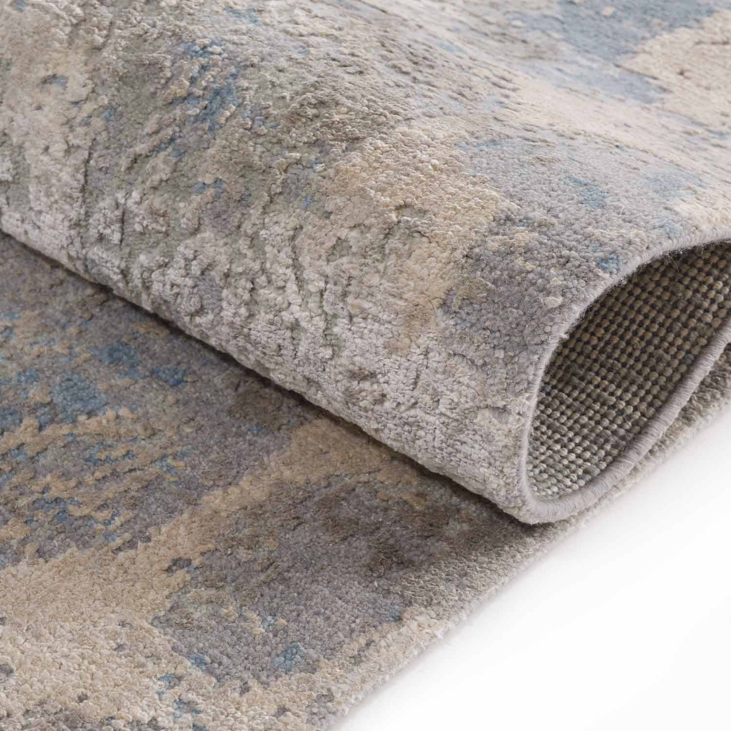 Cloudy Hand Knotted Woollen And Silk Rug