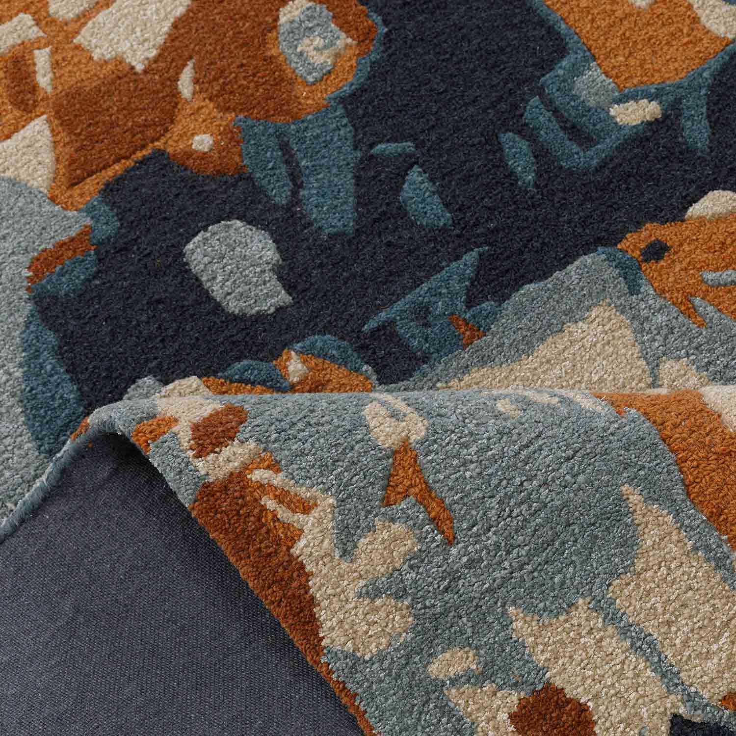 Chrome Hand Tufted Woollen And  Viscose Rug