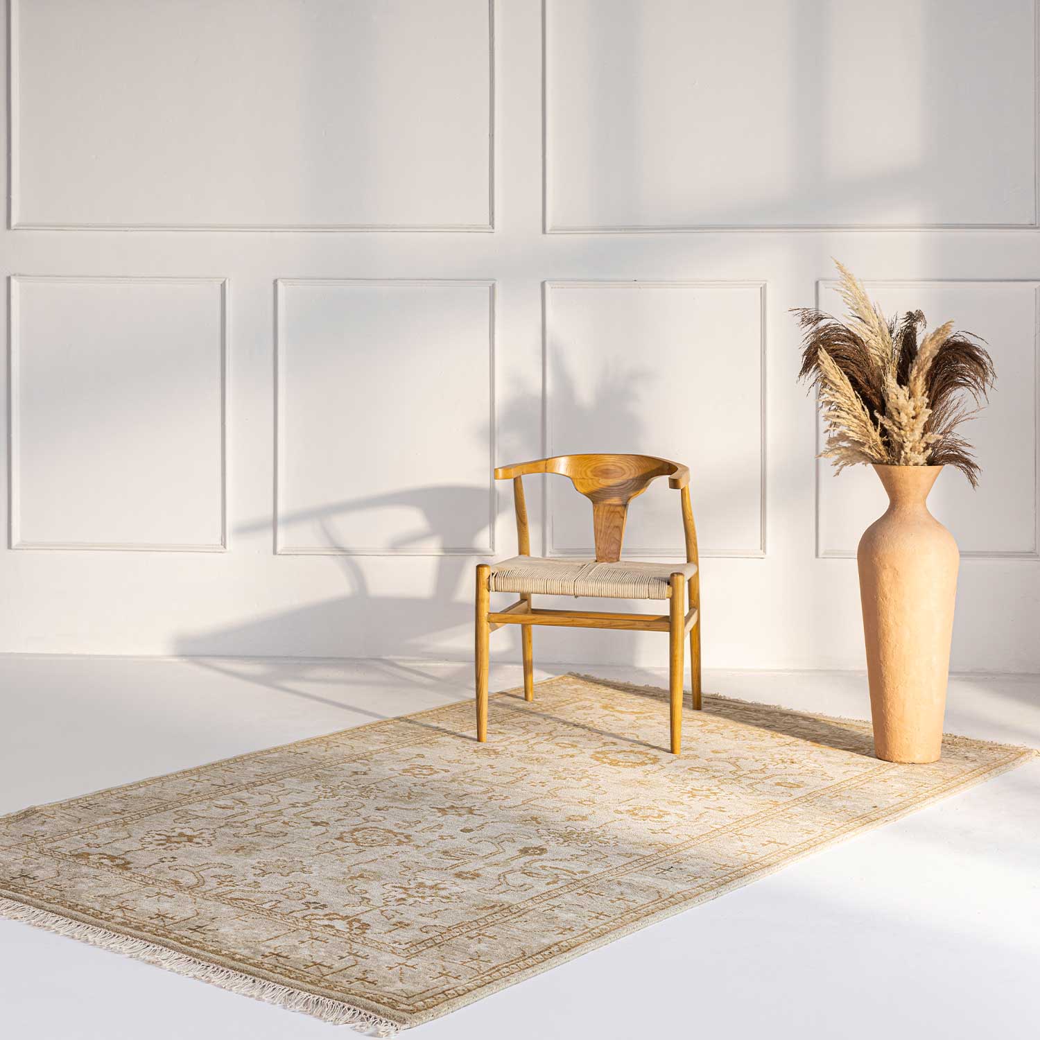 Caucasiann Hand Knotted Woollen Rug