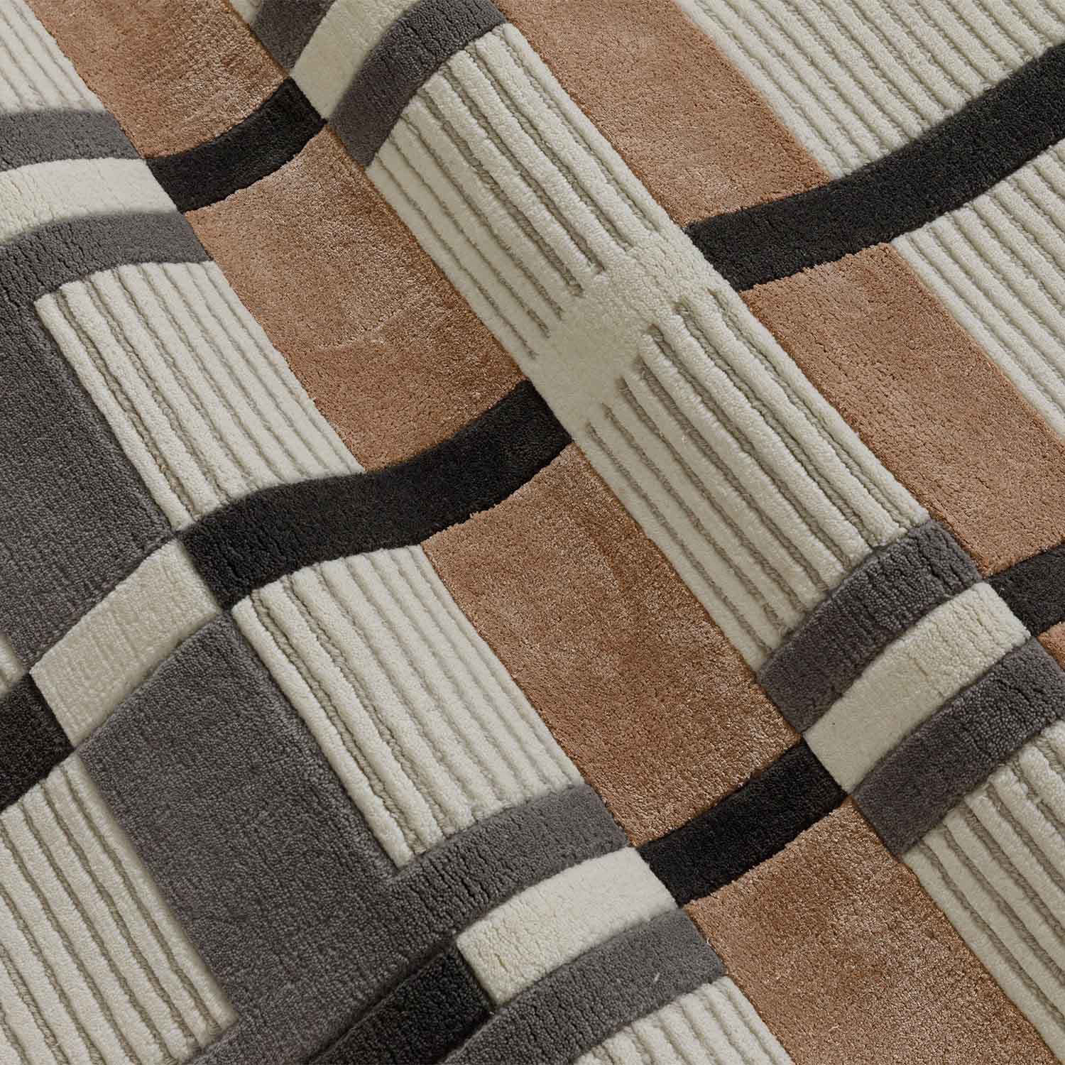 Tsetang Hand Knotted Woollen And Viscose Rug