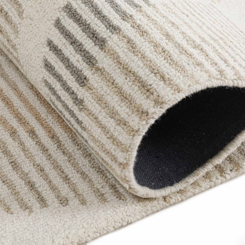 Bestowed Hand Tufted Wollen  Rug
