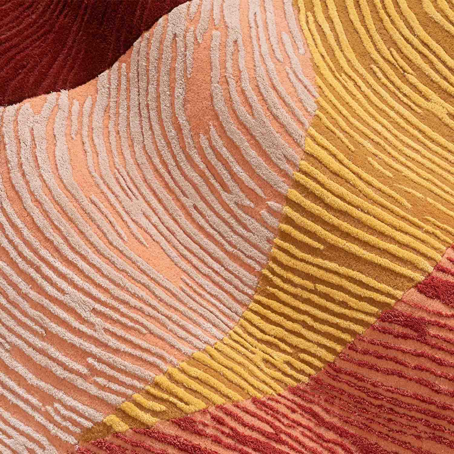 Lalten Hand Tufted Woollen And Viscose Round Rug
