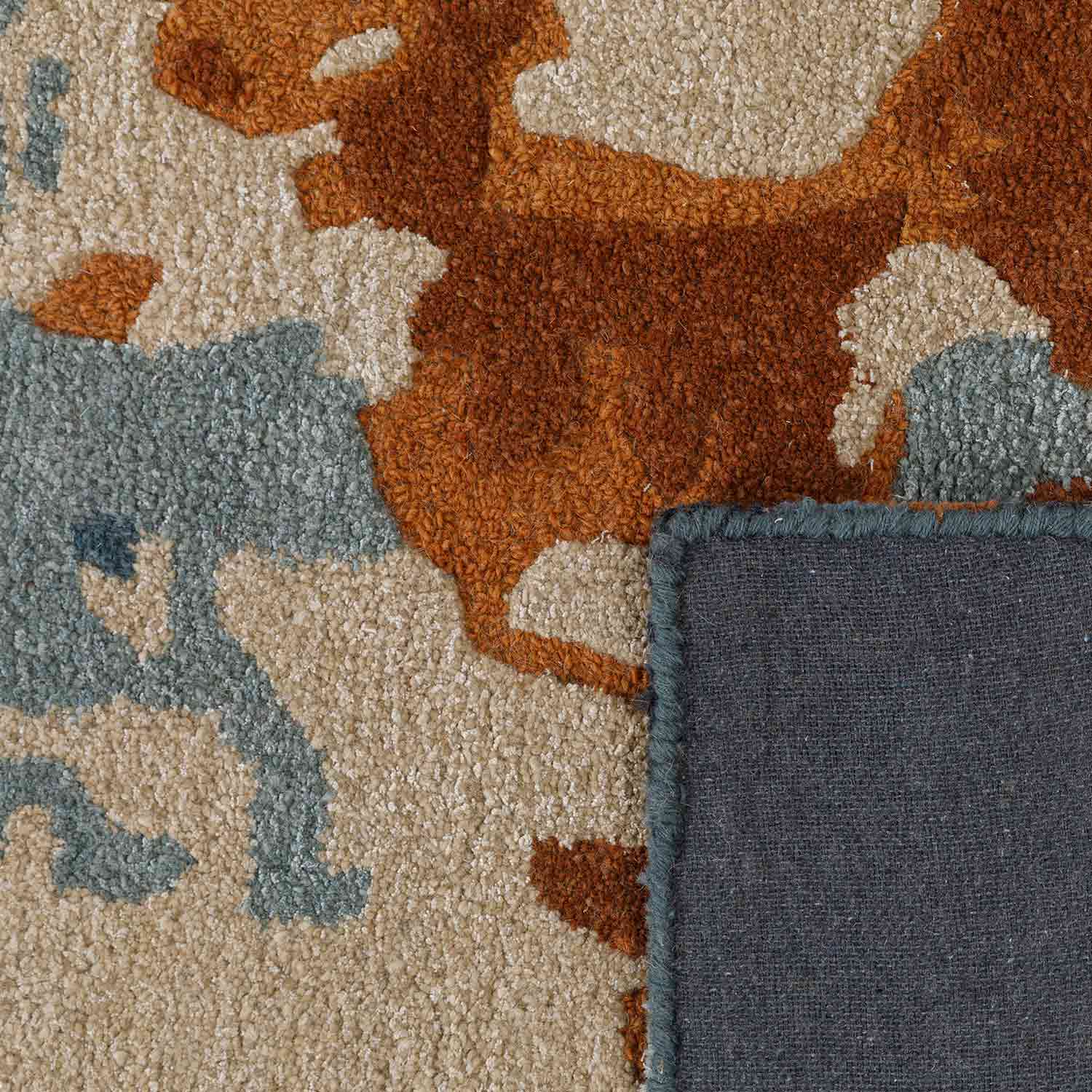 Chrome Hand Tufted Woollen And  Viscose Rug