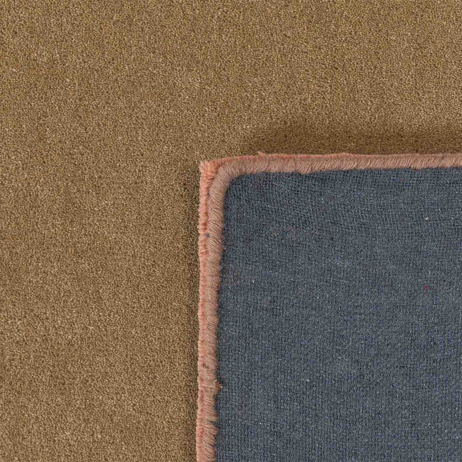 Thela Hand Tufted Woollen And Viscose Rug