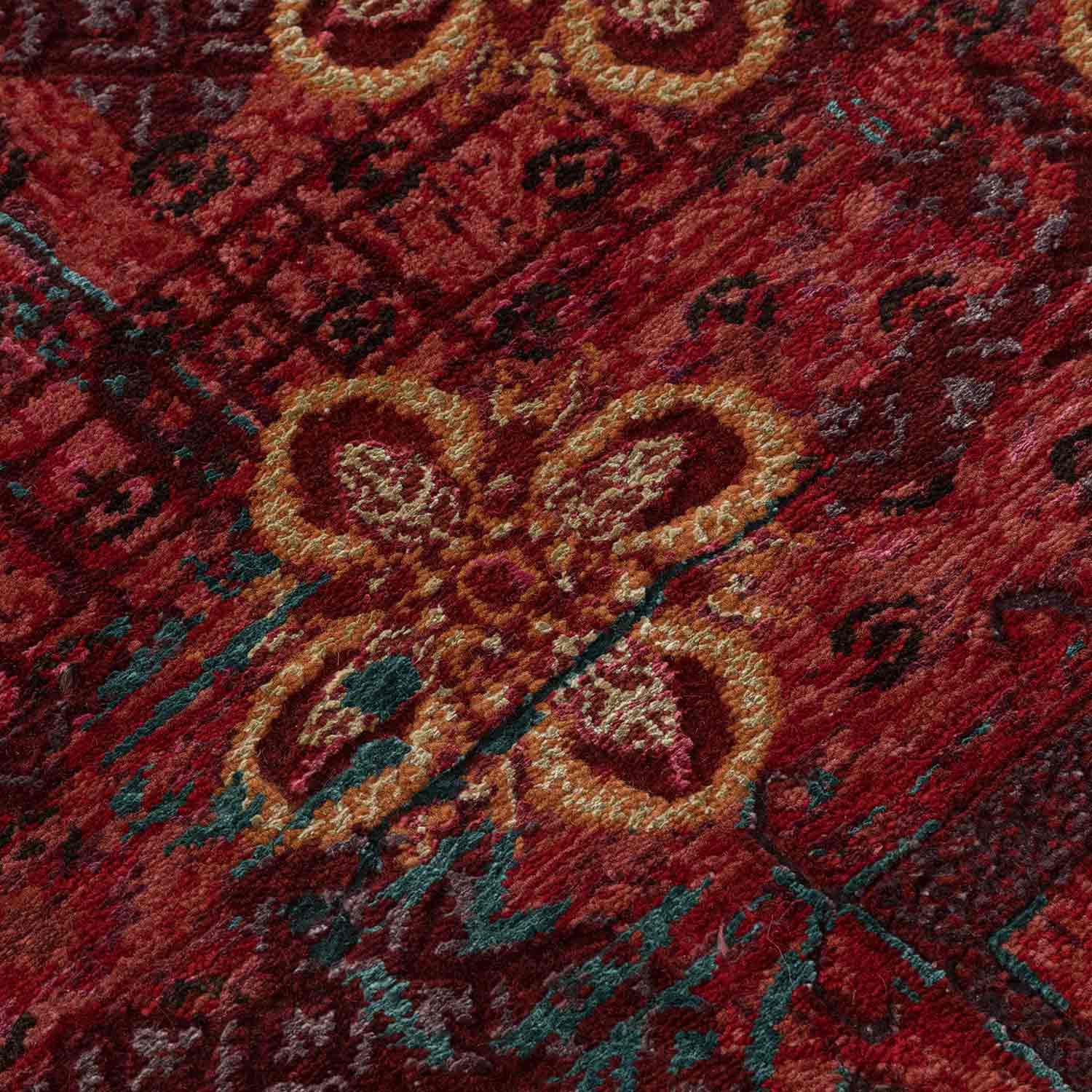 Ruby Lattice Hand Knotted Woollen And Viscose Runner Rug