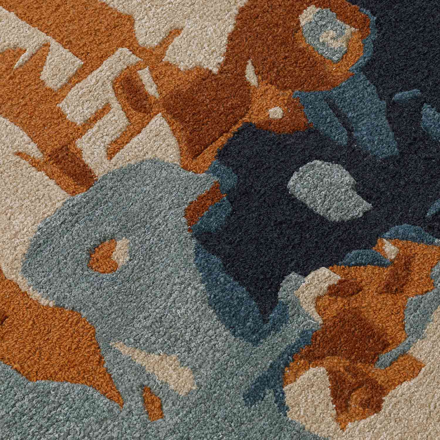 Chrome Hand Tufted Woollen And  Viscose Rug