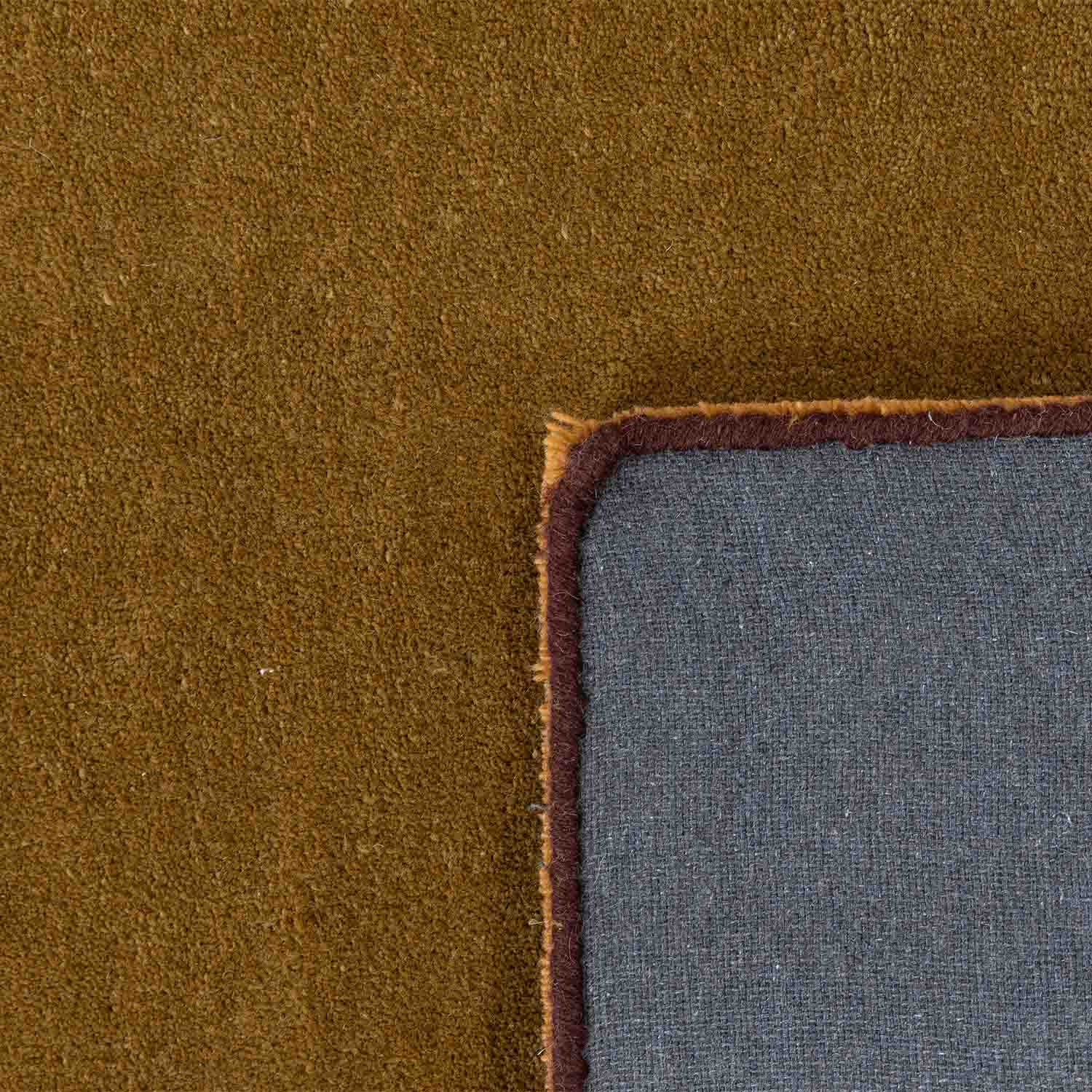 Chatai Hand Tufted Woollen And Viscose Rug