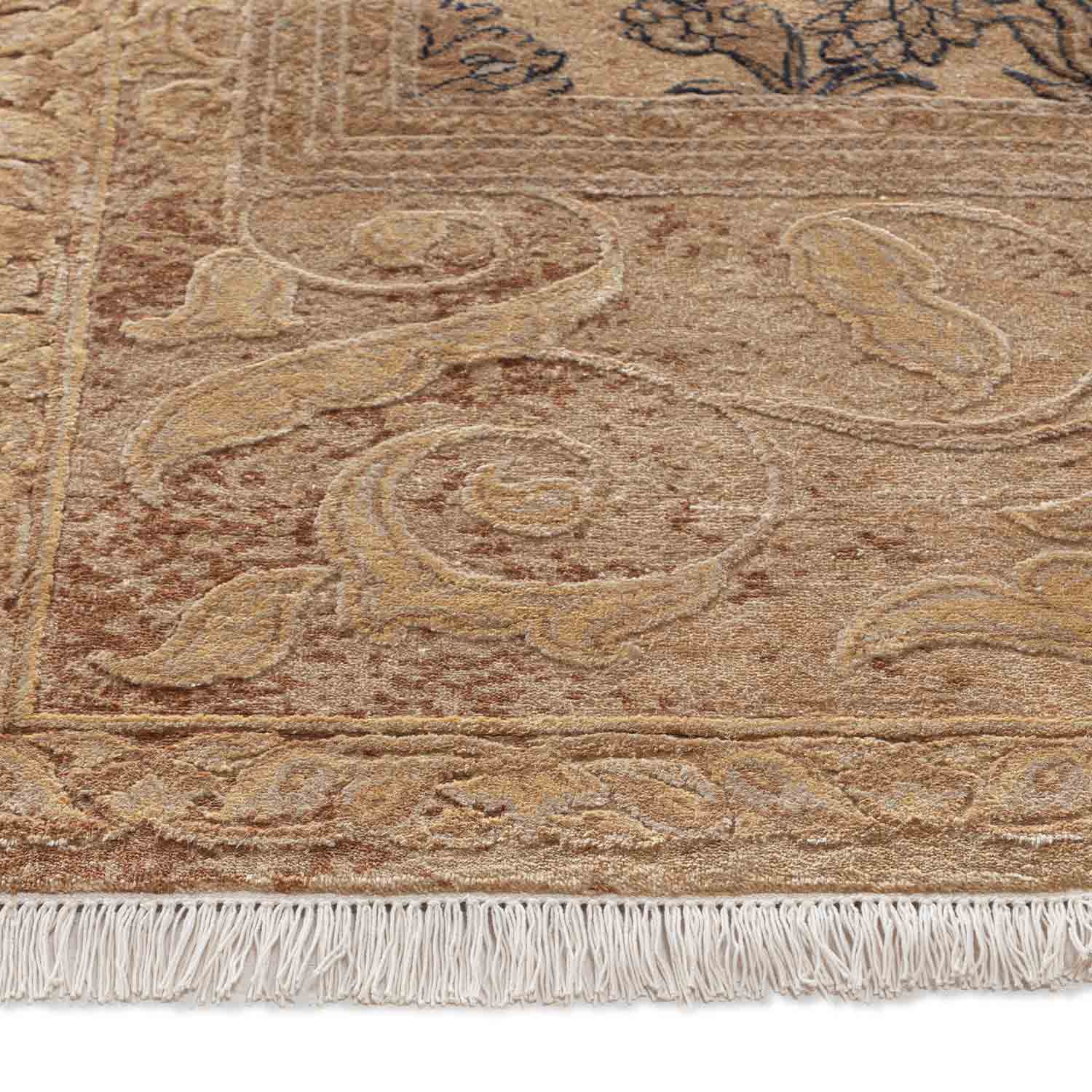 Vann-V Hand Knotted Silk Rug By Anju Modi