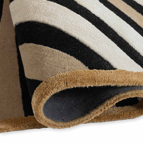 Chakli Hand Tufted Woollen And Viscose Rug