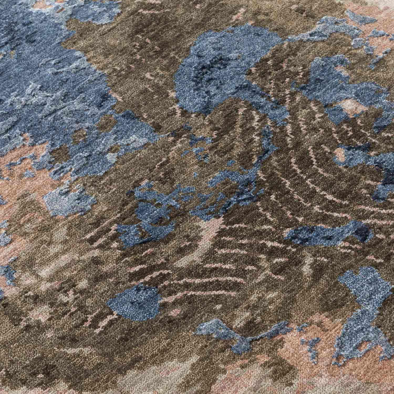 Nilvanya Hand Knotted Woollen And Silk Rug