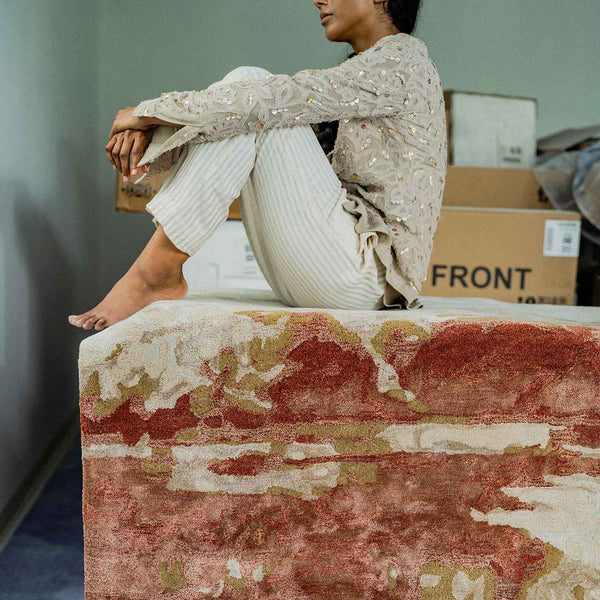 Rive Hand Tufted Woollen And Viscose Rug