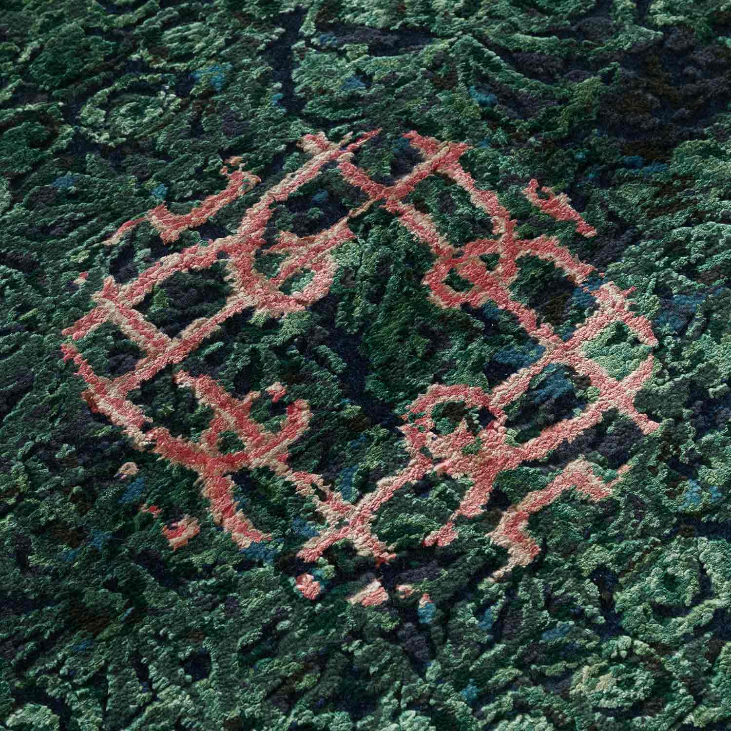 Ornamental Emerald Hand Knotted Woollen And Viscose Rug