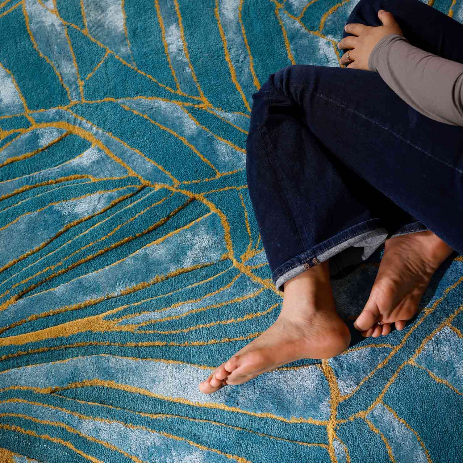 Turquoise Hand Tufted Woollen And Viscose Rug