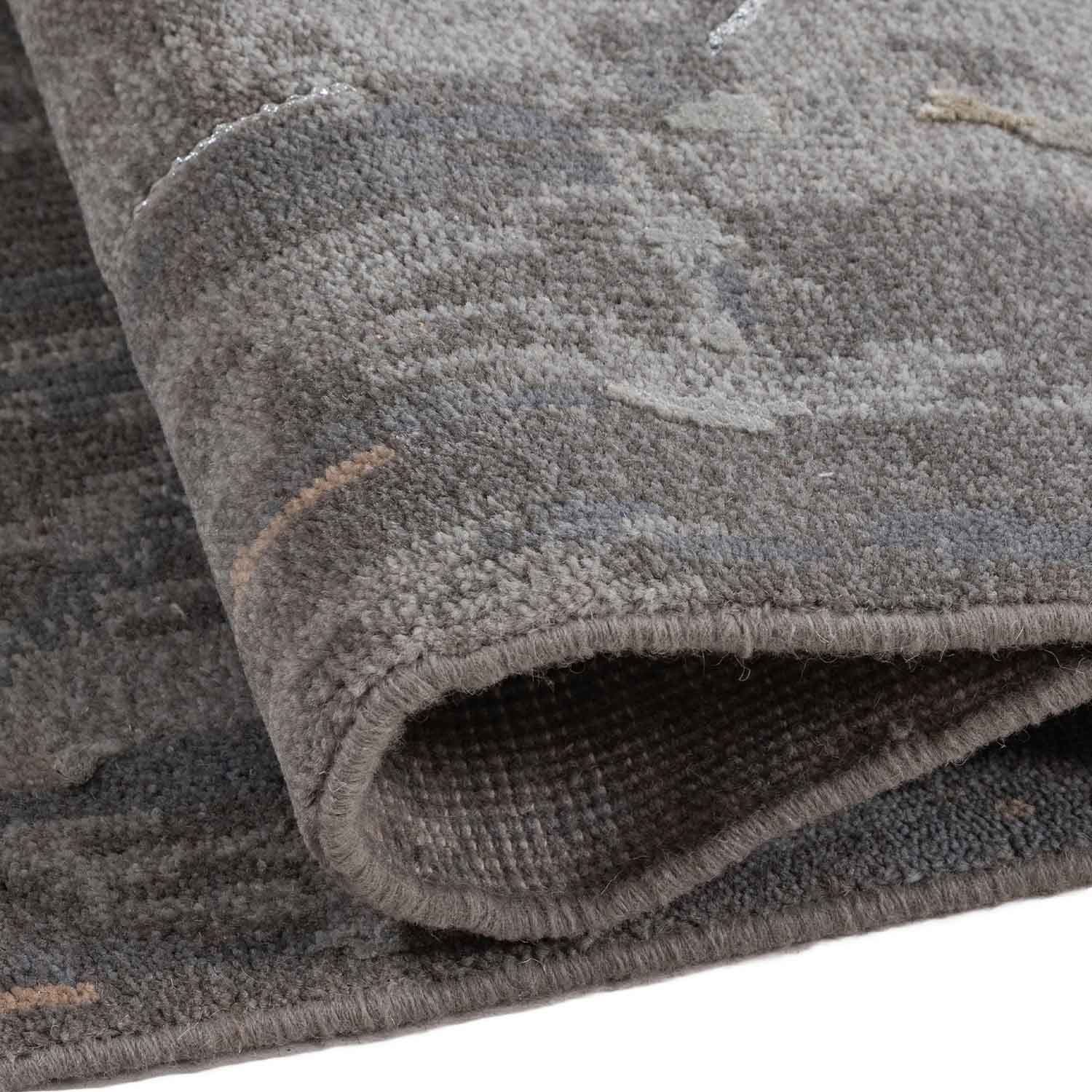 Winchester Cool Hand Knotted Woollen And Viscose Rug By Angeli Sowani