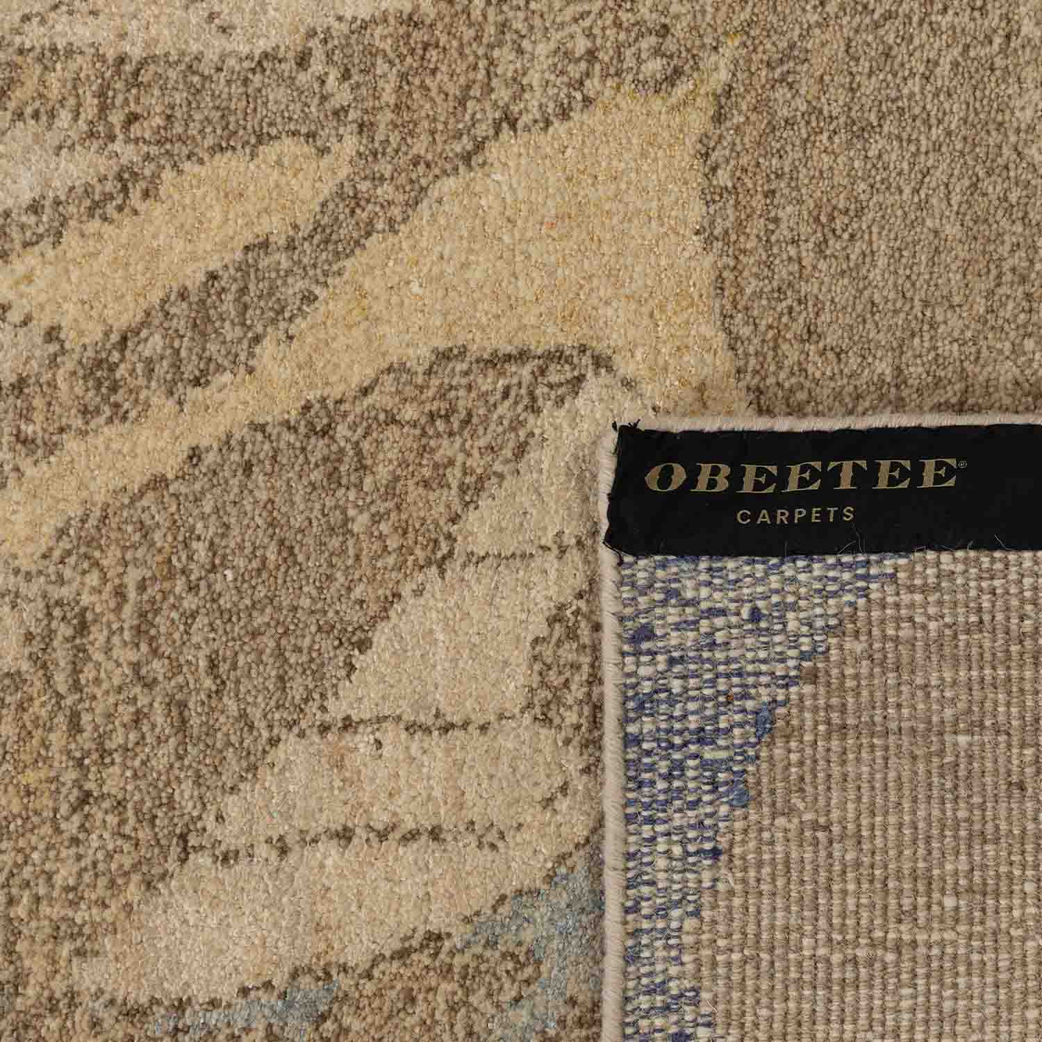 Florana Hand Knotted Woollen And Silk Rug By Mariella Ienna