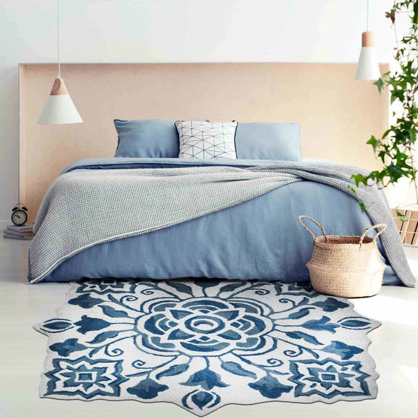 Shaoul Hand Tufted Woollen Rug