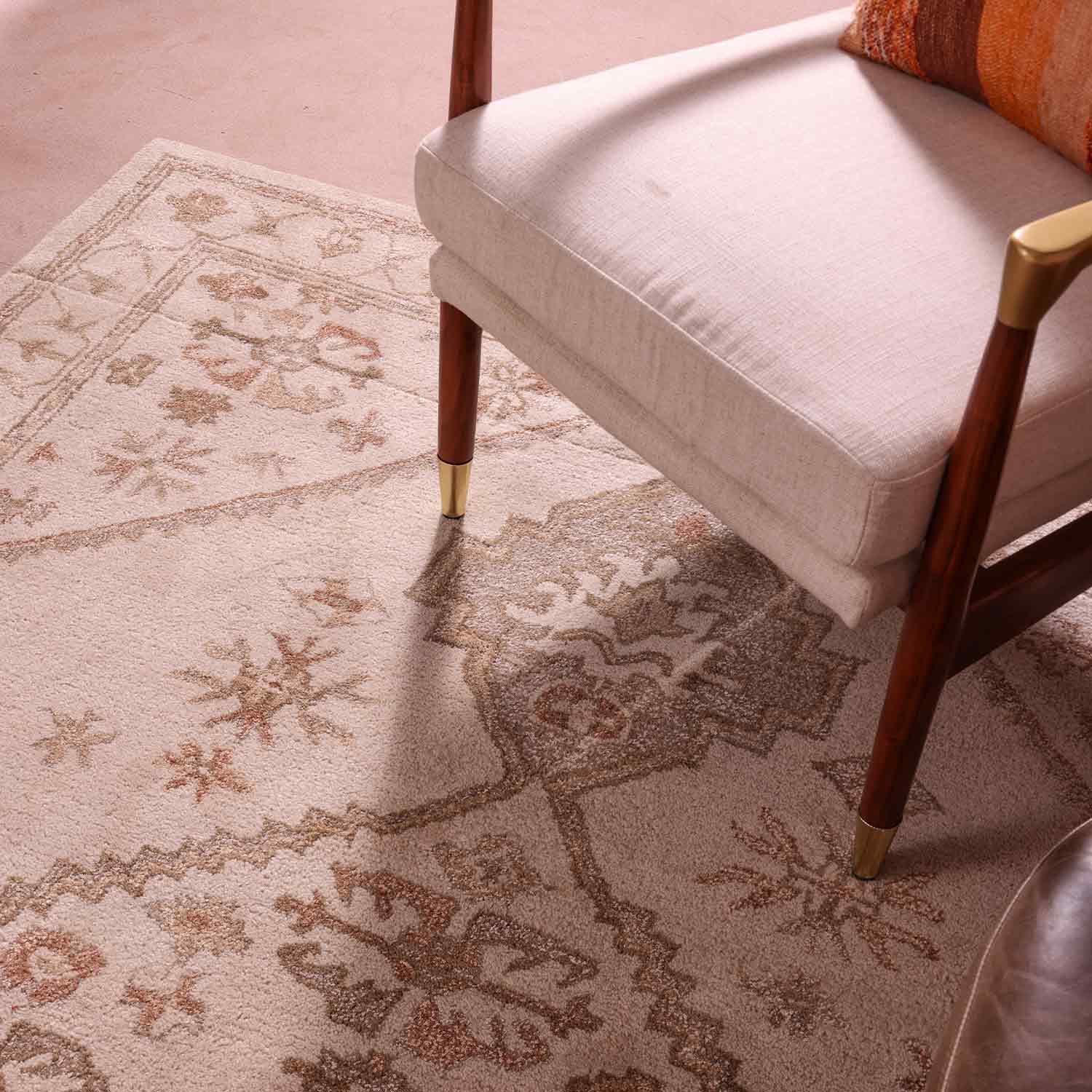 Zardozi Hand Tufted Woollen And Viscose Rug