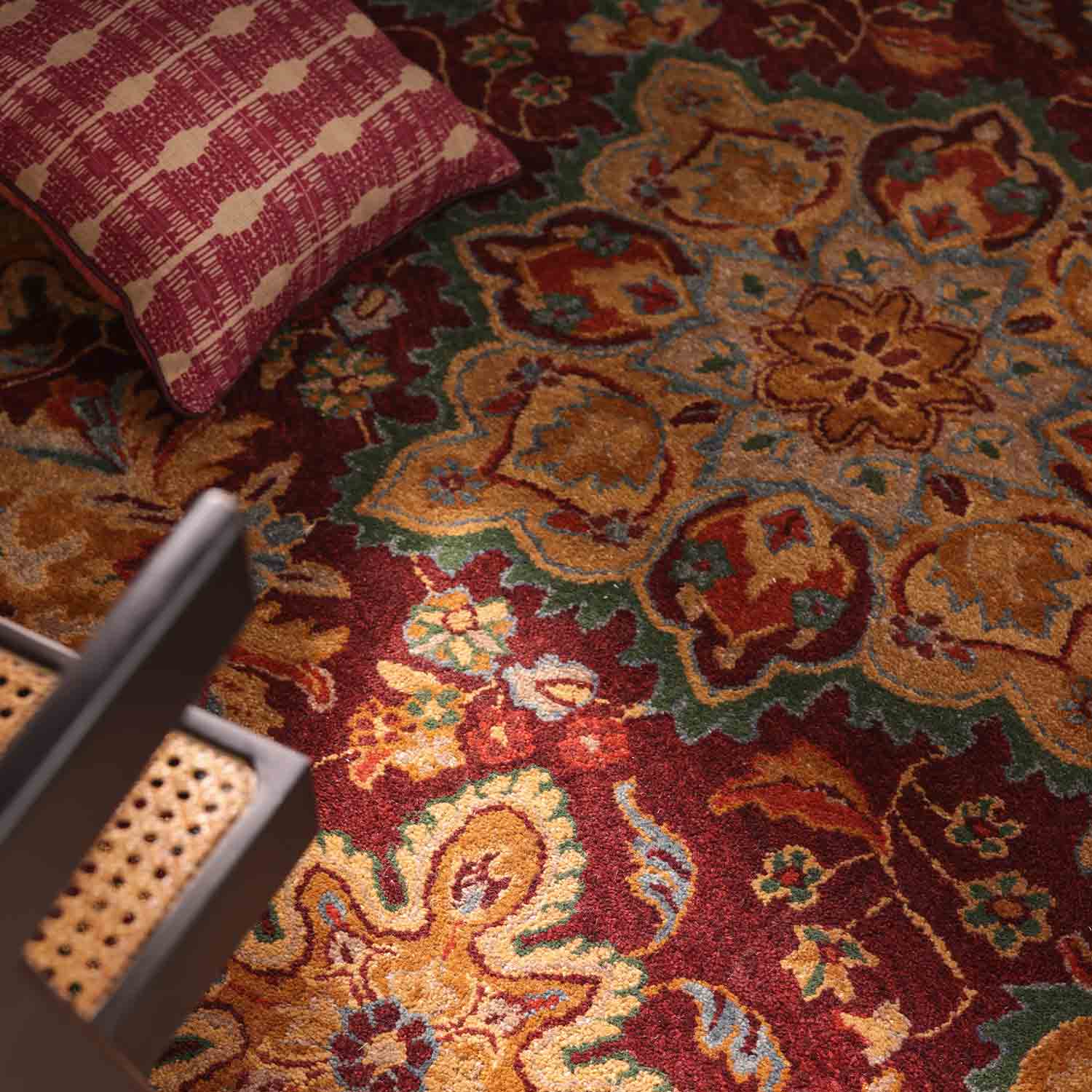 Arzu Hand Tufted Woollen Rug