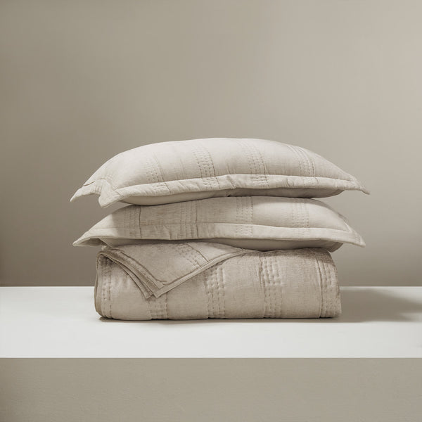 Elaris Chennile Handquilted Bed Cover Set