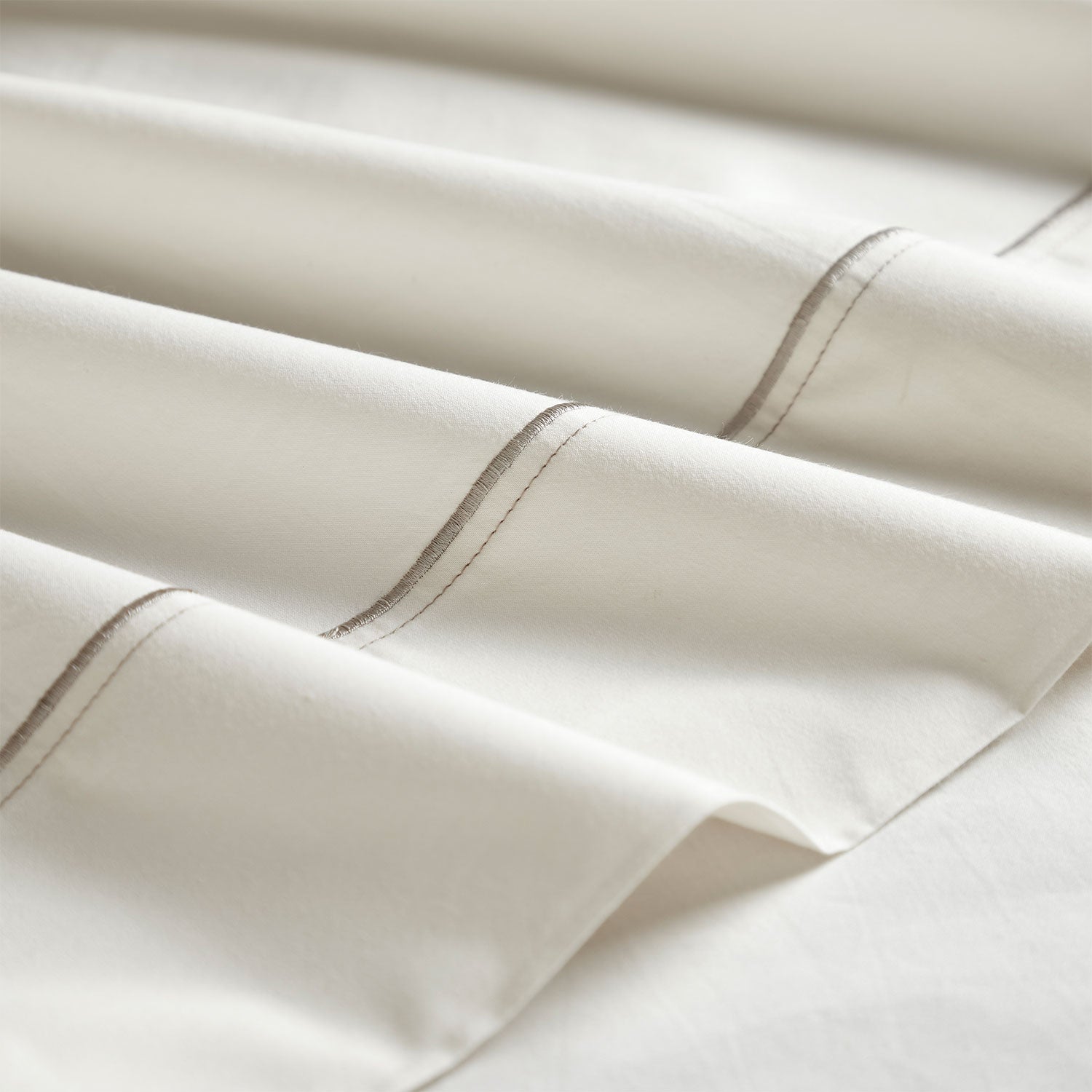 Iris Cotton Percale Bedsheet Set