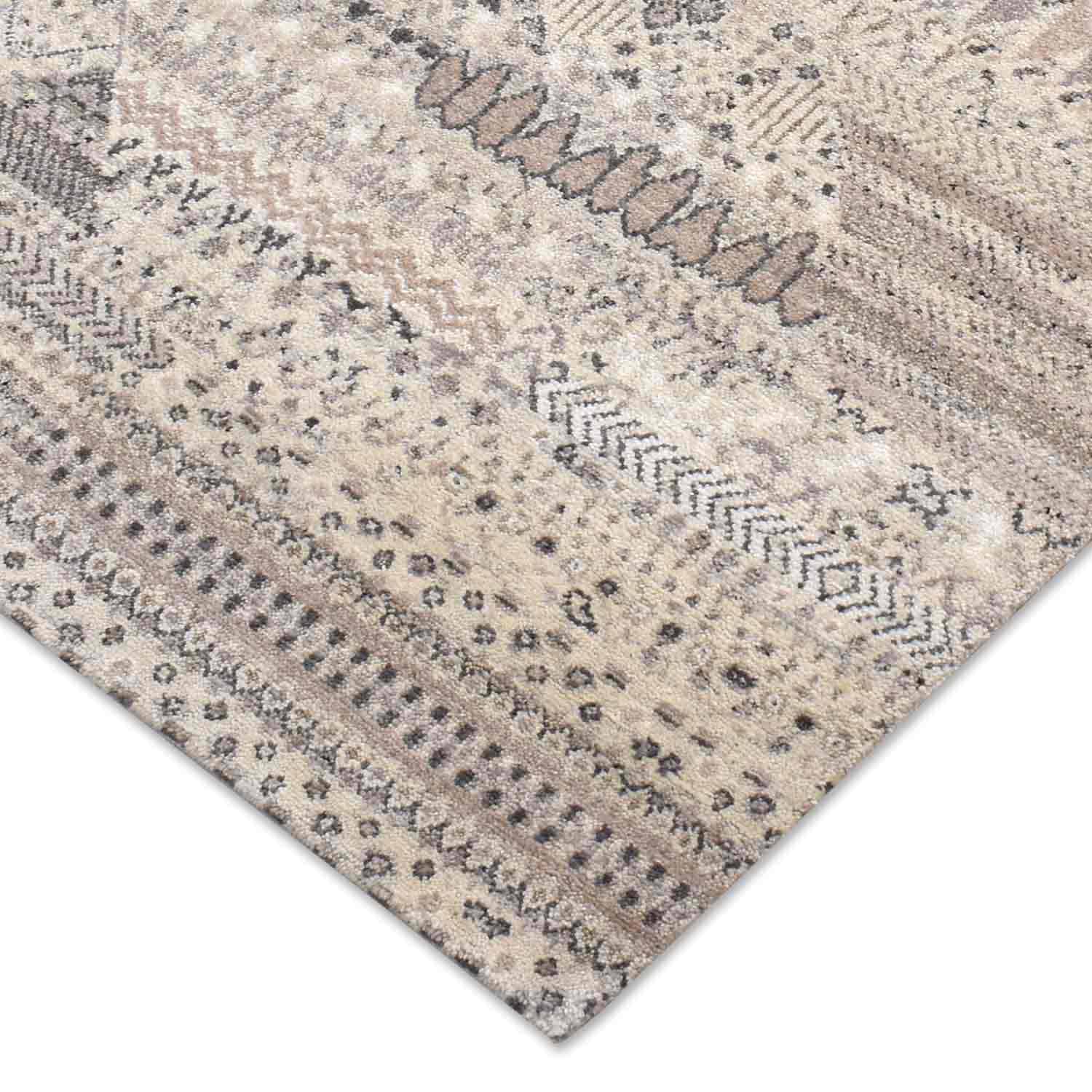Mythera Hand Knotted Woollen Runner