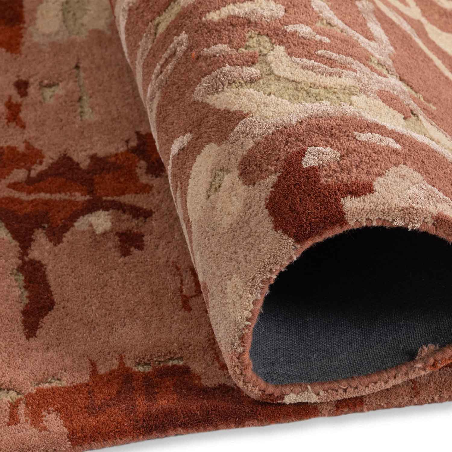 Sedimental Hand Tufted Wool And Viscose Rug