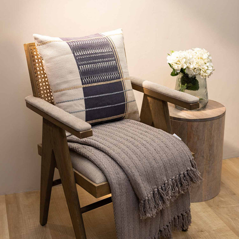 Luhevi  Hand Woven Lumbar Cushion Cover