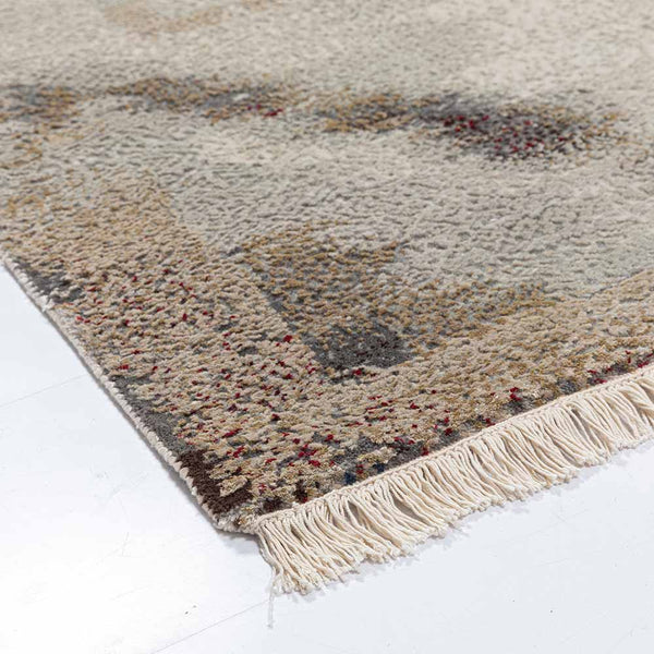 The Gallant Hand knotted Woollen and Silk Rug