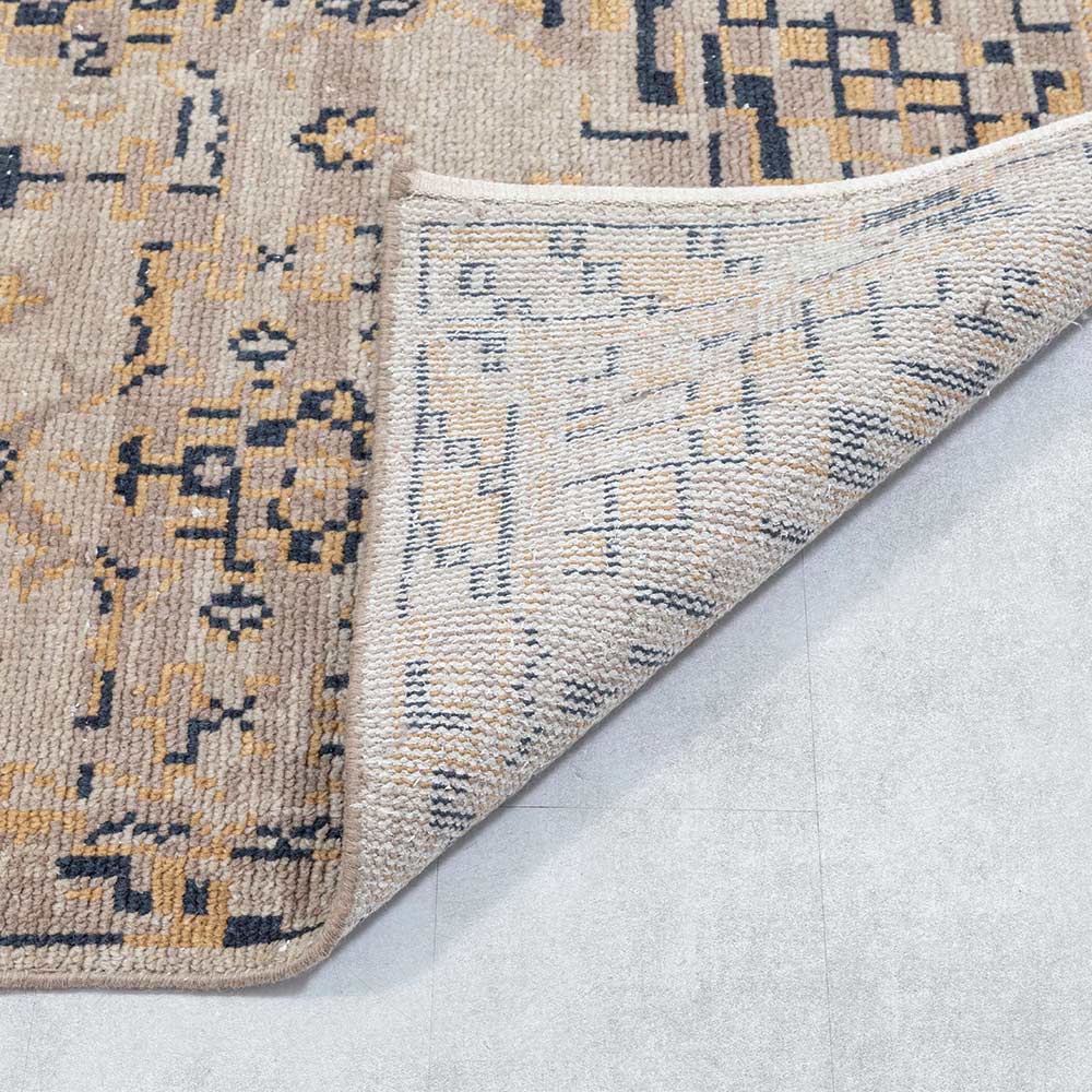 Ecco Hand Knotted Woollen Rug