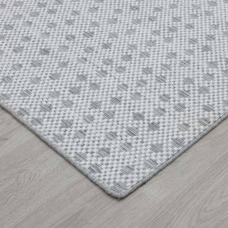 Varfi Hand Loom Recycled Polyester Rug