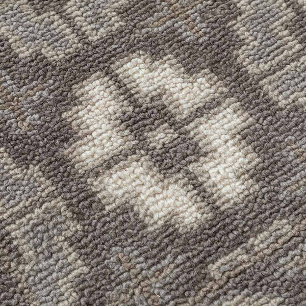 Holvi Hand Knotted Woollen Rug