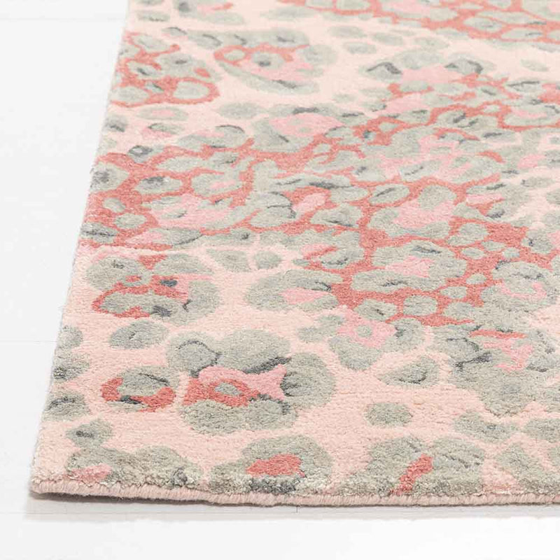 Leopard Love-K Hand Tufted Woollen and Viscose Rug