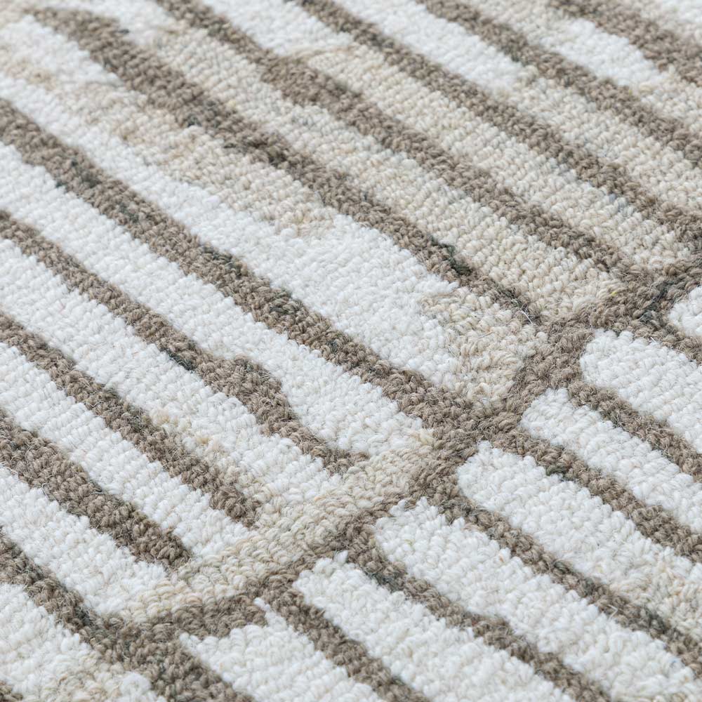 Vacation Hand Tufted Woollen Rug
