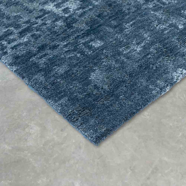 Gyatso Hand Knotted Woollen and Viscose Rug