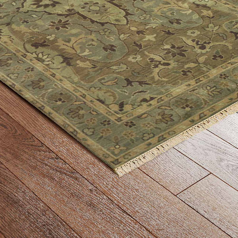Shabba Hand Knotted Woollen Rug